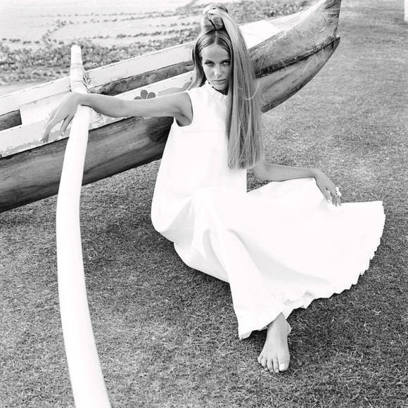 Looking Comfortable is the New Black! 🌞 - Picture 11 of 12